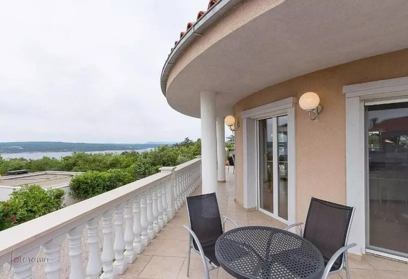 Villa Ceca