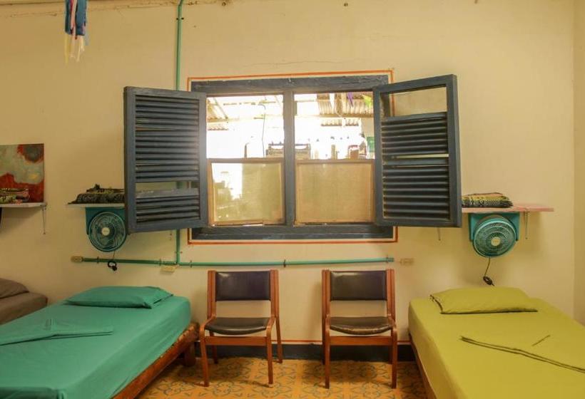 호스텔 Hostal La Mariapolis