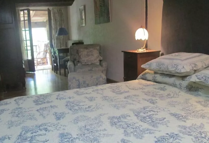 Aamiaismajoitus (B&B) Guest House Yuccas & Tilleuls