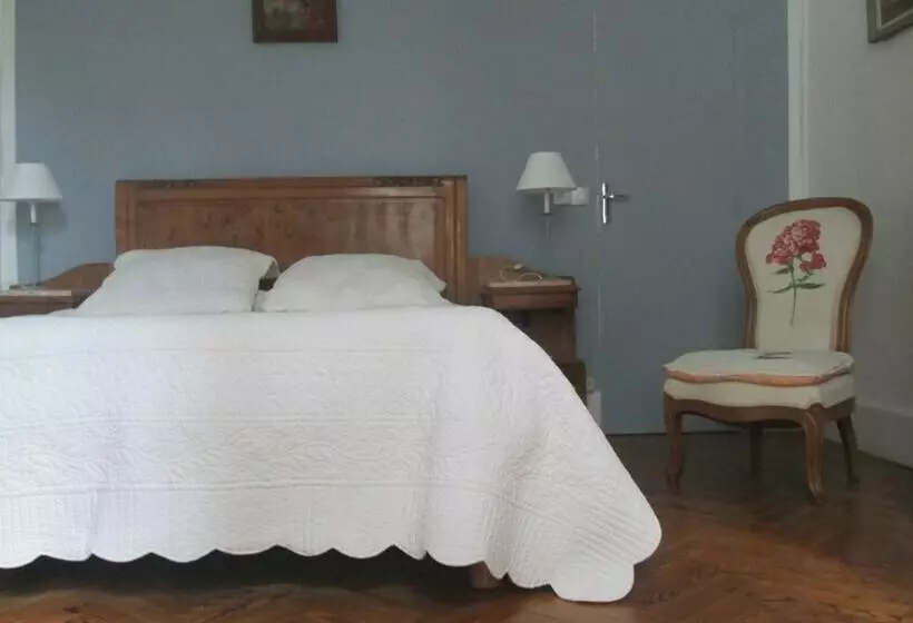 Aamiaismajoitus (B&B) Guest House Yuccas & Tilleuls