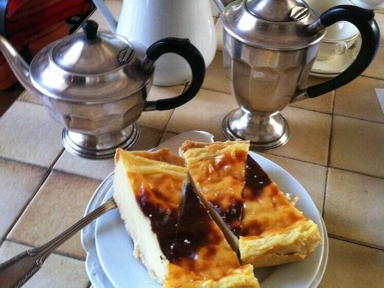 민박 Guest House Yuccas & Tilleuls