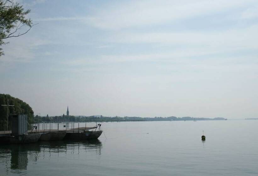 Cozy Apartment In Moos Near Lake Constance