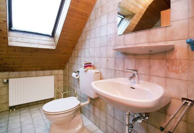 Cozy Apartment In Moos Near Lake Constance