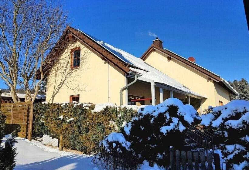 Apartment With Views Of The Ore Mountains