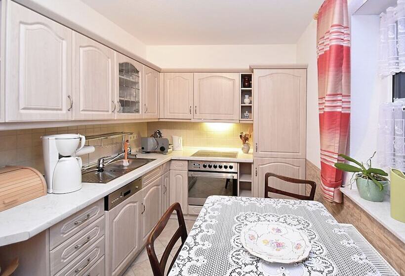 Apartment With Views Of The Ore Mountains