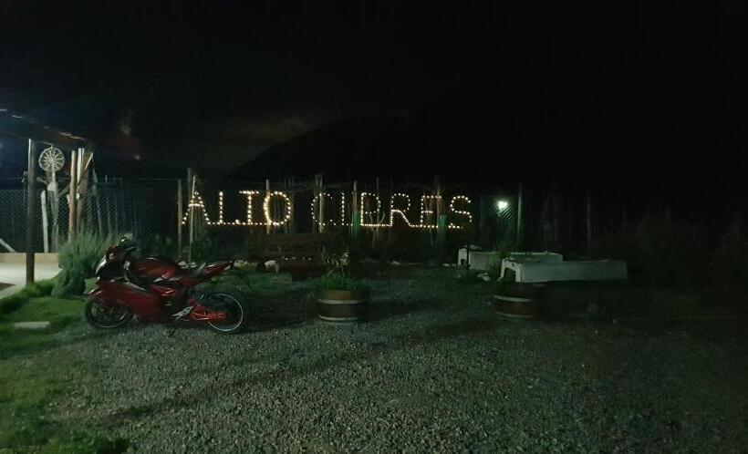 בית מלון כפרי Alto Ciprés