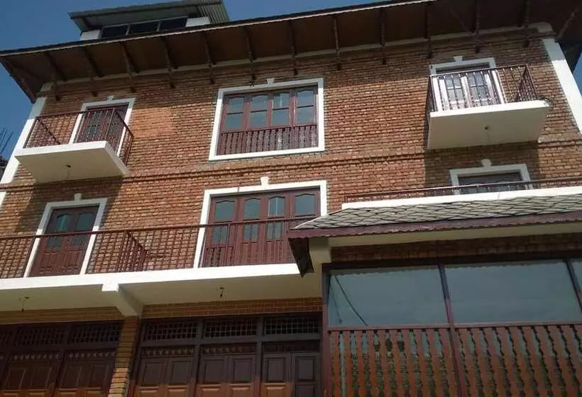 هتل Bandipur Kaushi Inn