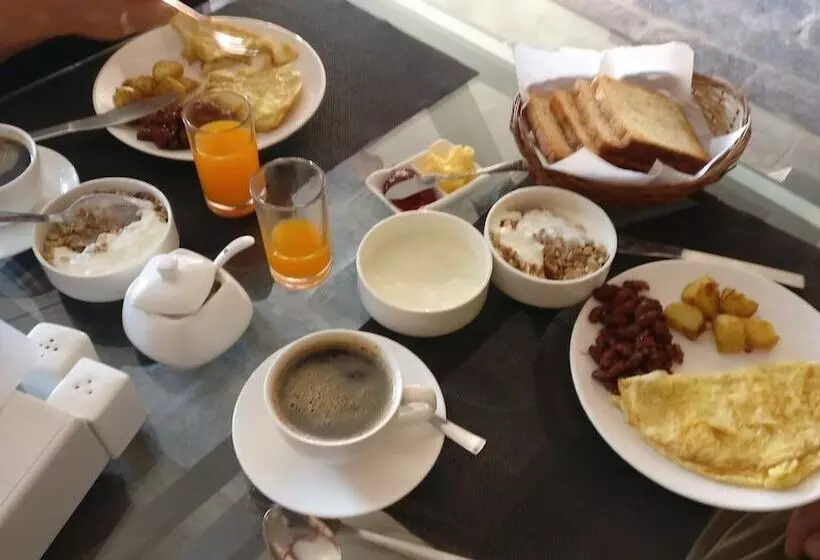 هتل Bandipur Kaushi Inn