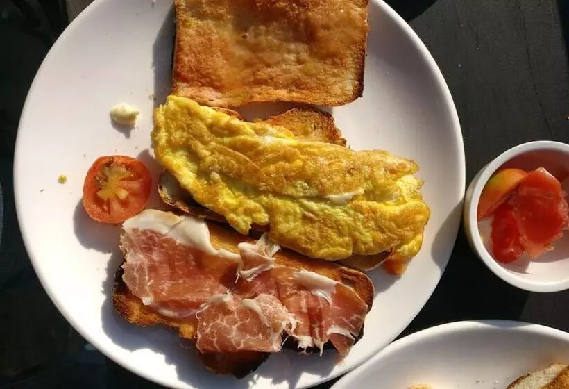 هتل Bandipur Kaushi Inn