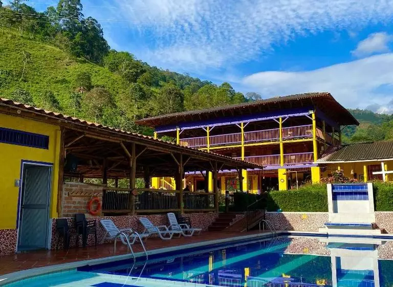 Hotelli Campestre La Playa