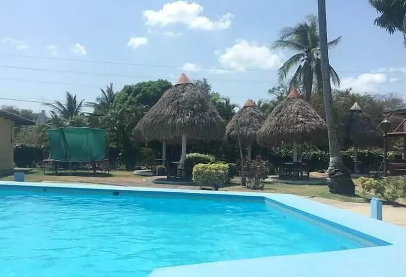 ホテル Gorgona Beach