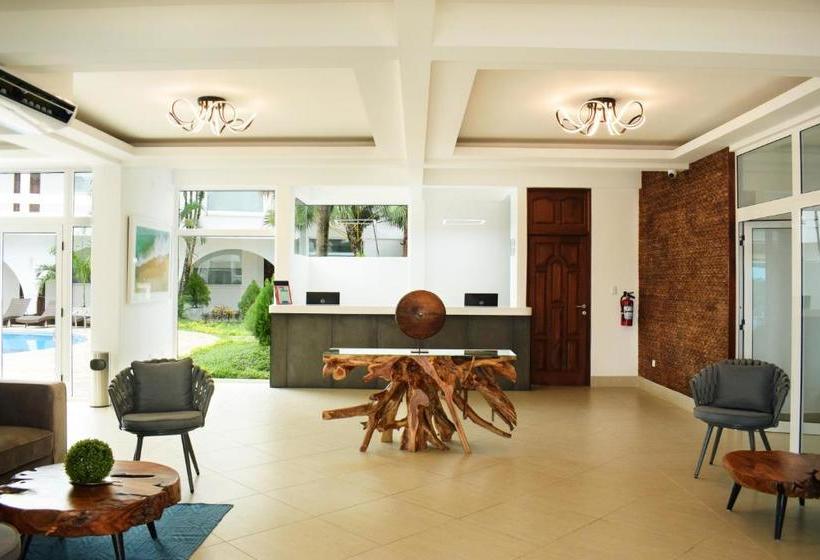 هتل Gran Costa Azul