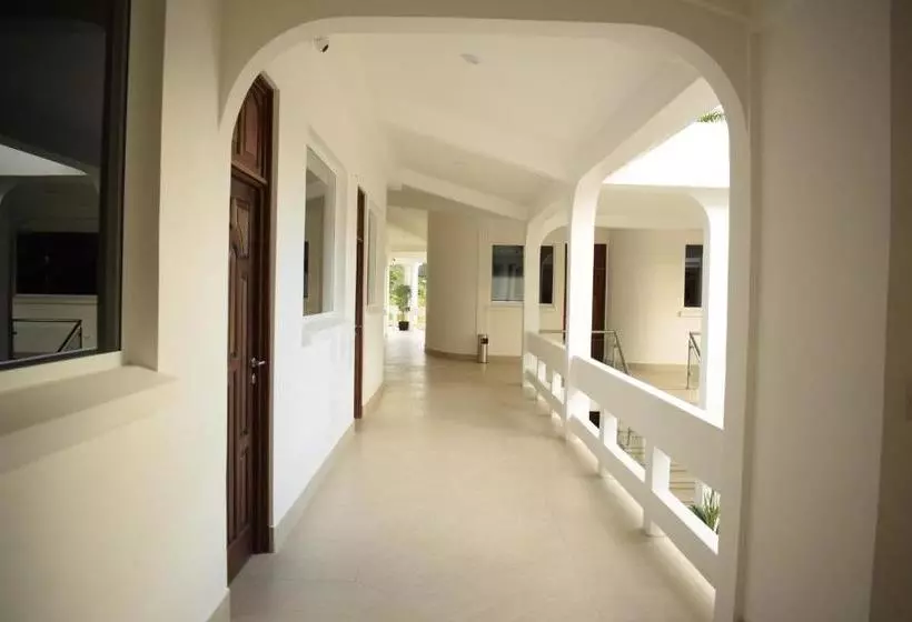 هتل Gran Costa Azul