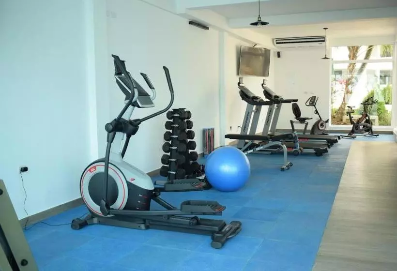 هتل Gran Costa Azul