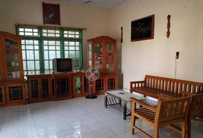 Hotelli Oyo 3254 Melissa