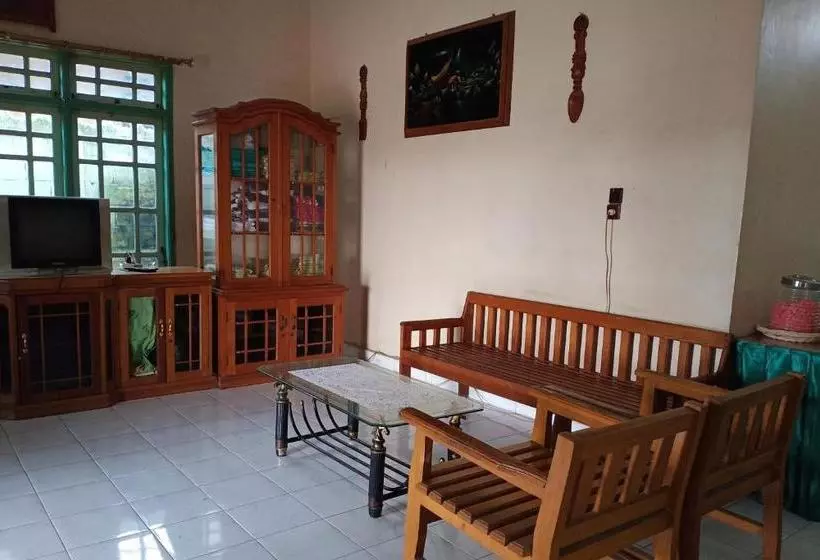 Hotelli Oyo 3254 Melissa