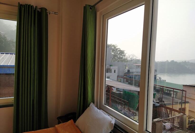 هتل The Raja Palace