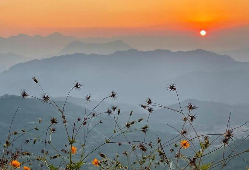 پانسیون Himchuli Guest House