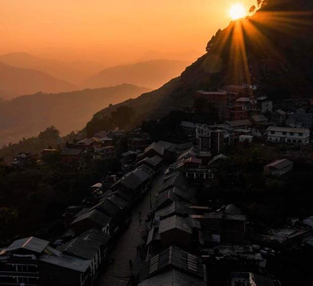 پانسیون Himchuli Guest House