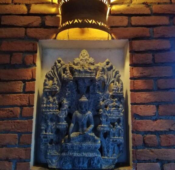 پانسیون Himchuli Guest House