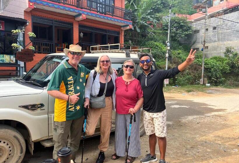 پانسیون Himchuli Guest House