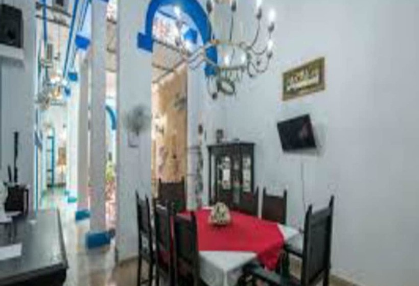 پانسیون Hostal Boutique Drobles