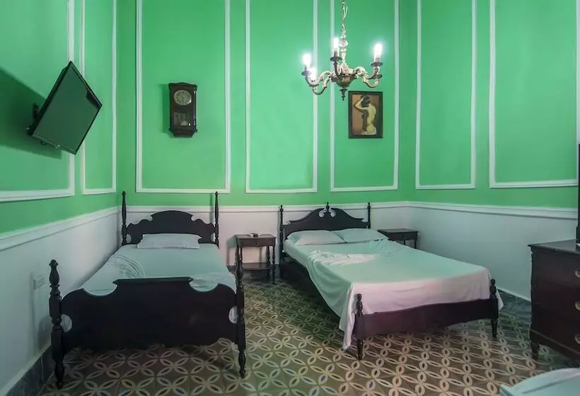 پانسیون Hostal Boutique Drobles