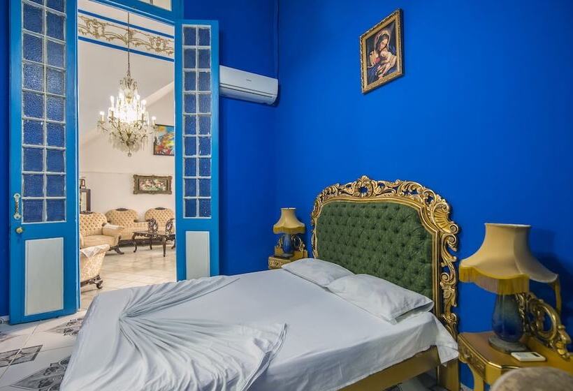 پانسیون Hostal Boutique Drobles