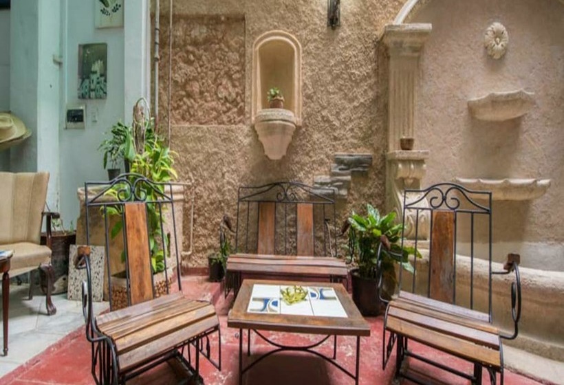 پانسیون Hostal Boutique Drobles