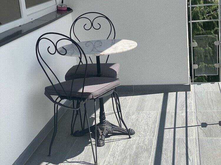 Пансион Le Clos Des Pommiers