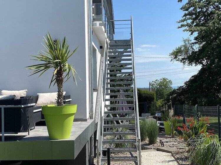 Пансион Le Clos Des Pommiers