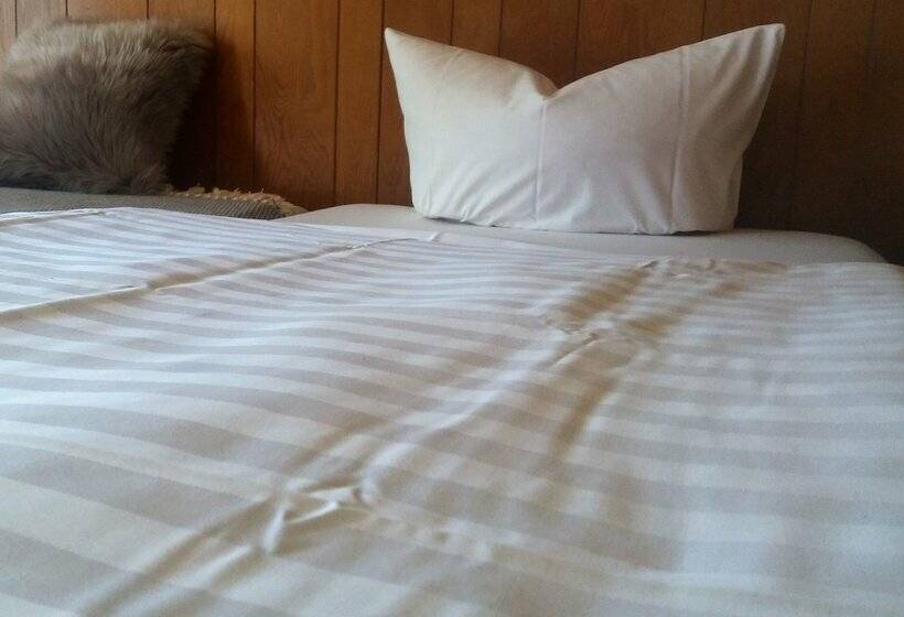 פנסיון Motel Zur Goldenen Krone