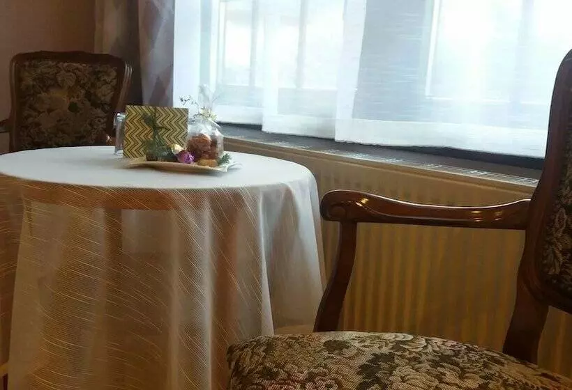 Majatalo Motel Zur Goldenen Krone