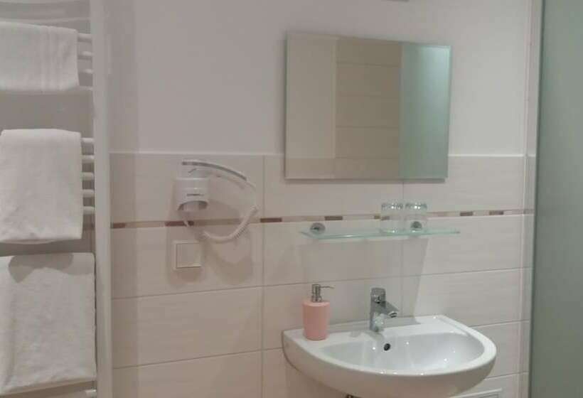 פנסיון Motel Zur Goldenen Krone