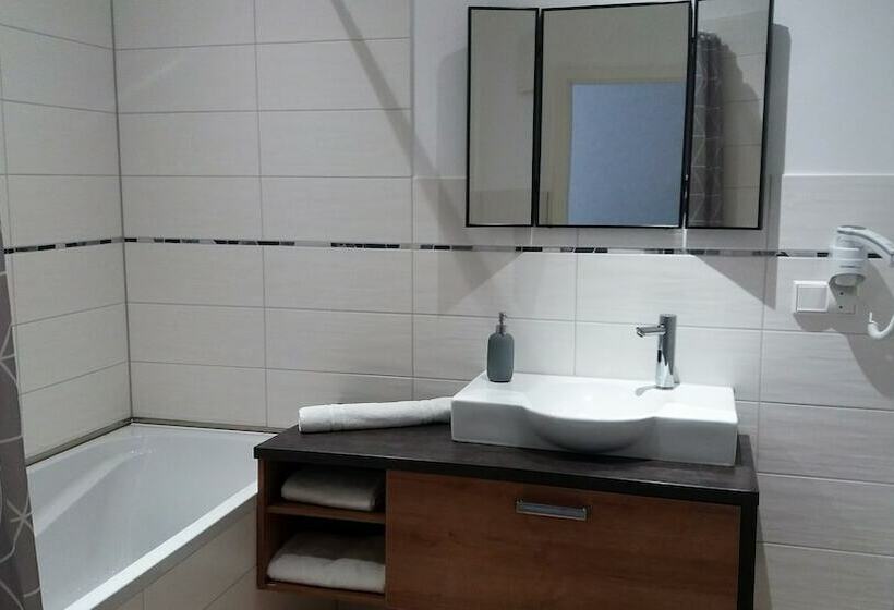 פנסיון Motel Zur Goldenen Krone