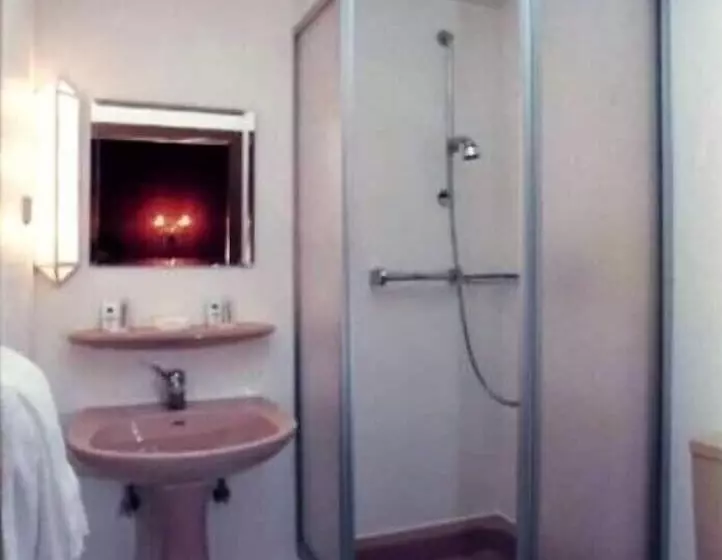 Majatalo Motel Zur Goldenen Krone