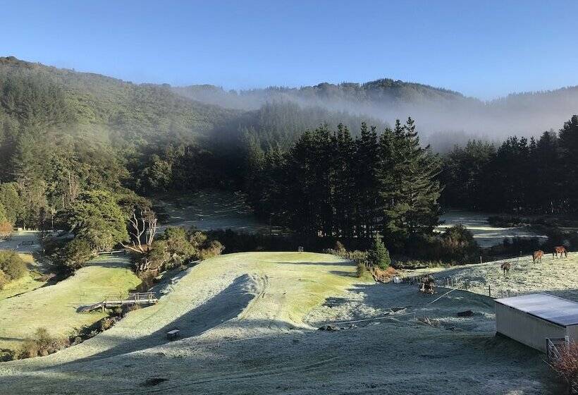 Angie's Rural Retreat