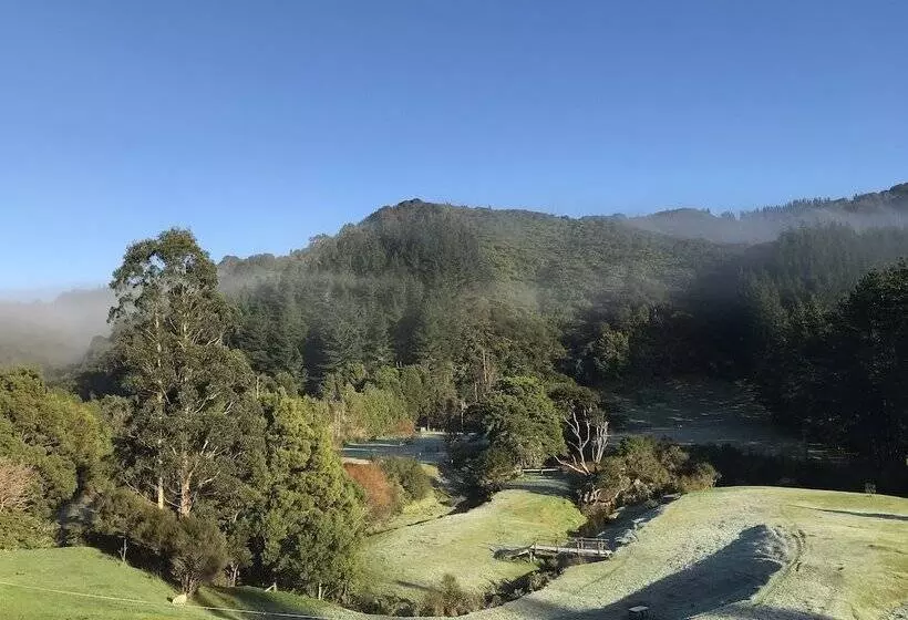 Angie's Rural Retreat