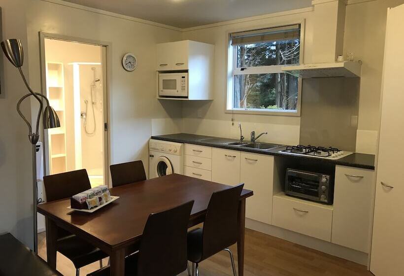 Angie's Rural Retreat