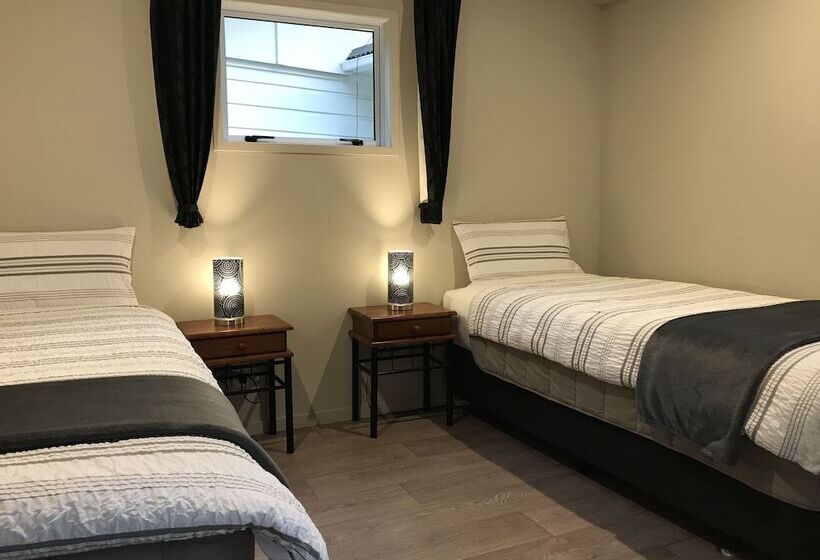 Angie's Rural Retreat