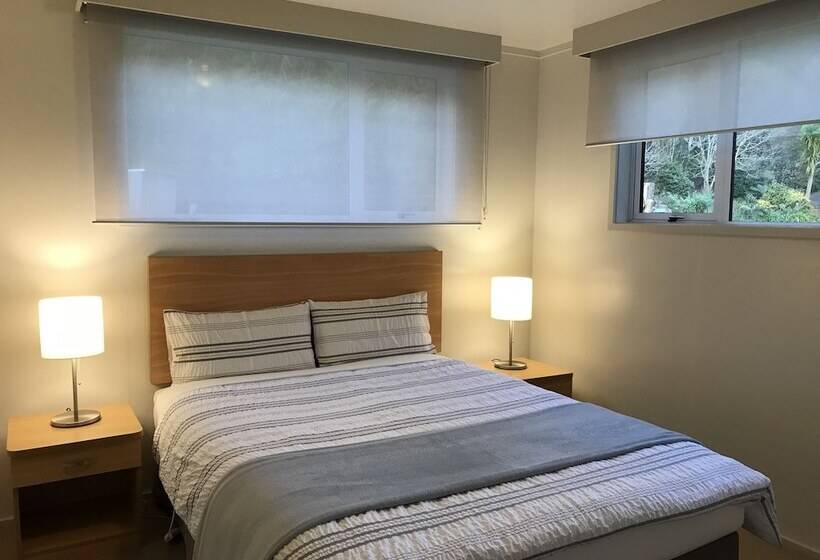 Angie's Rural Retreat