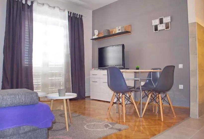 Apartments Mike