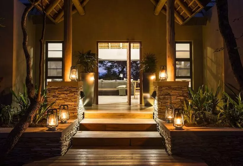 Bushwillow Private Villa
