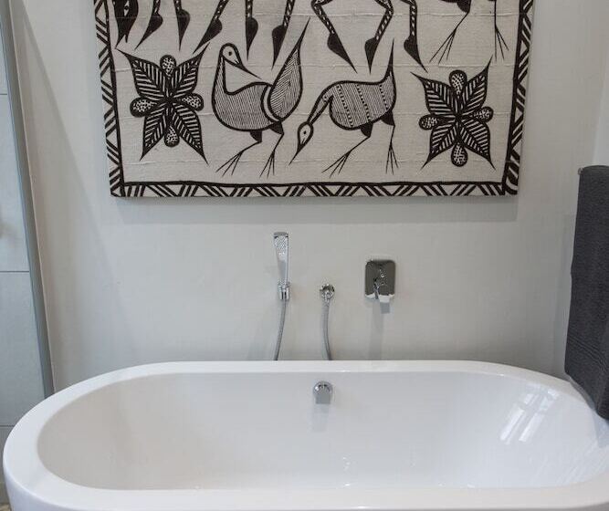 Bushwillow Private Villa