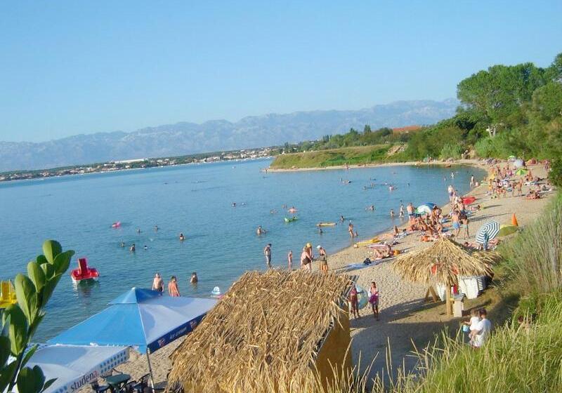 ホテル Apartments Vesna