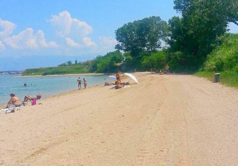 ホテル Apartments Vesna