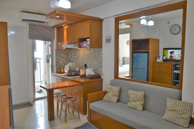 Hotel Roomku At Bassura City Apartment