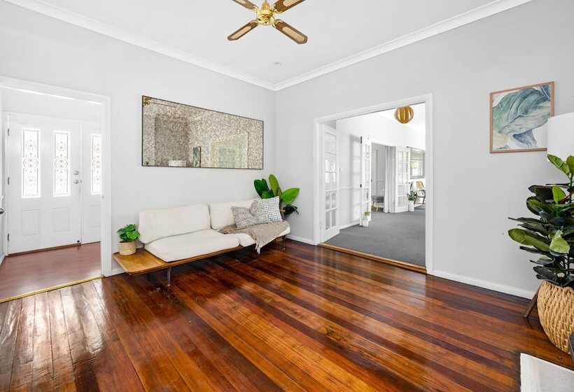 בית מלון כפרי Koala Shores Holiday Park