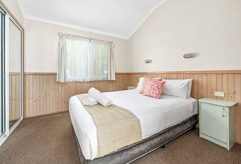 בית מלון כפרי Koala Shores Holiday Park