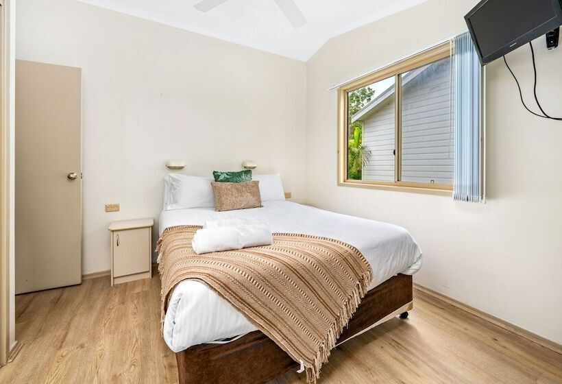 בית מלון כפרי Koala Shores Holiday Park